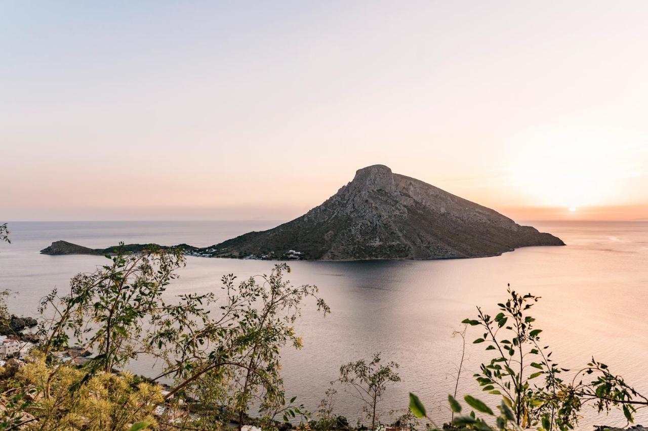 Menori Luxury Suite Panormos  Bagian luar foto