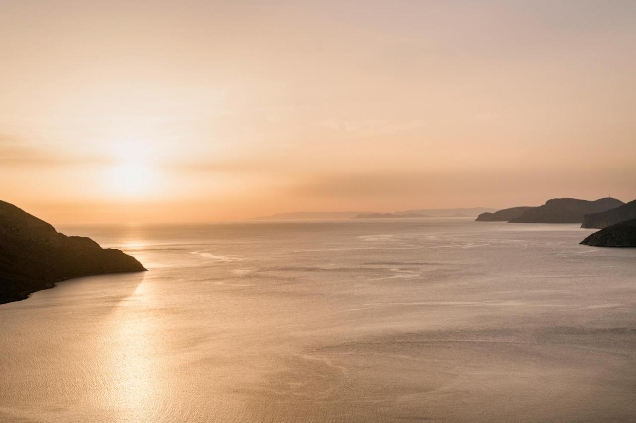 Menori Luxury Suite Panormos  Bagian luar foto